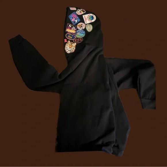 1/1 Patches Hoodie - Picture 4 of 5